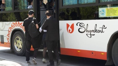 Шымкент оқушылары 1 мамырдан бастап қоғамдық көлікпен тегін жүреді