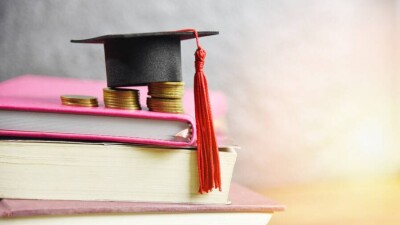 KIMEP университеті тұрмысы төмен отбасынан шыққан жастарға 35 білім грантын бөледі