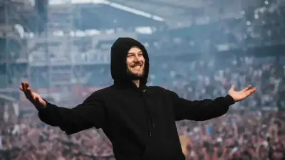 Алматыда Макс Корждың концерті өтпеді, бірақ қала оның әндерін бірнеше күн бойы шырқады