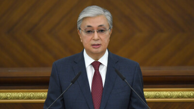 "Партияның Мәжіліске өту шегін 7-ден 5%-ға төмендету керек". Президент депутаттар алдында сөз сөйледі