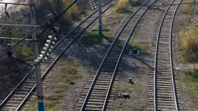 Скляр Кентау мен Созақ арасында темір жол салуға қатысты жауап берді
