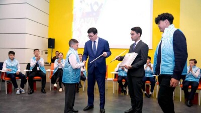 Қазақстанның талантты және ержүрек оқушылары марапатталды