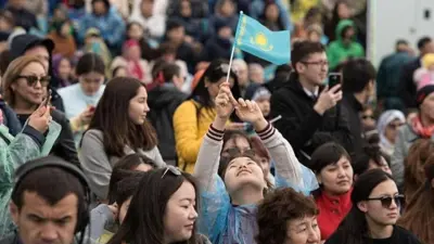 Халықтың төрттен үші Қазақстан дұрыс бағытта дамып жатыр деп санайды – ҚСЗИ