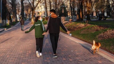 Қазақстанда қай жастағы азаматтардың жалақысы жоғары?