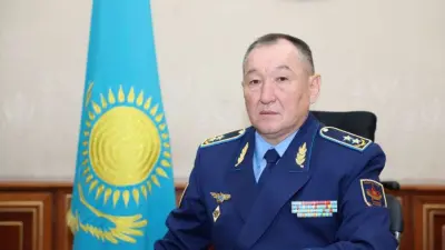 Президент қорғаныс министрі Дәурен Қосановты қызметтен босатты