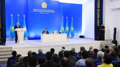 Тәуелсіздік жылдары әділдік қағидатының әлсіреуі билікке деген сенімді азайтқан