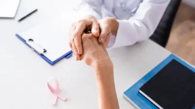 Қазақстандық дәрігер Нью-Йоркте өкпе қатерлі ісігінің скрининг деректерін таныстырды