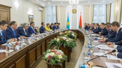 Көлік, IT, туризм: Олжас Бектенов Беларусь премьерімен қандай жобаларды талқылады