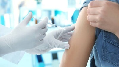 Алматылық медбике екпе алғандар арасында өткен iPhone ұтыс ойынының жеңімпазы атанды