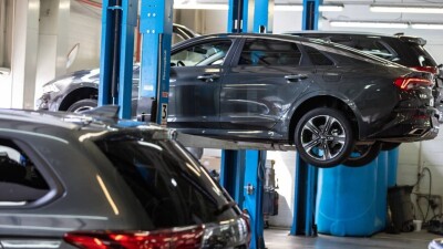 Мәжіліс депутаты жеңілдетілген автонесие бағдарламасына қарсы шықты
