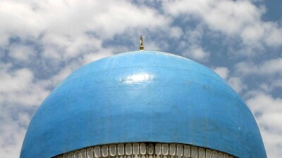 Мешіттегі төбелес: "Әминді" неге іштен айту керек?