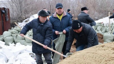 Қостанайдағы су тасқыны: Мыңнан астам ерікті көмекке келді