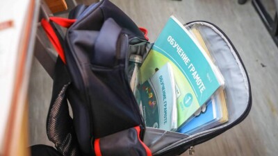 Дінтану негіздері, қостілді оқулықтар. Мектеп бағдарламасына қандай оқу кітаптары қосылады?