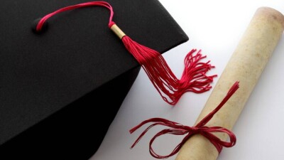 Бакалавр мен магистратураға қалай ақша жинауға болады?