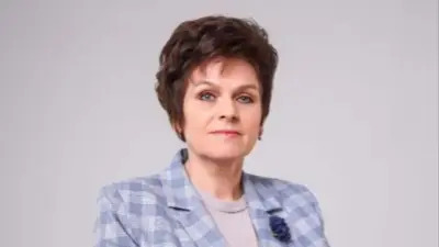 Тоқаев әлемдегі ең үздік 50 педагогтің қатарына енген мұғалім Татьяна Белоусованы құттықтады 