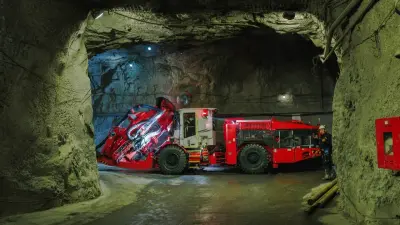 Қазақмыстың кеніштеріне жаңа бұрғылау қондырғылары жеткізілді
