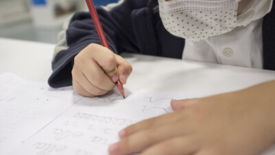 Білім министрі қаңтардан бастап мұғалімдердің жалақысы қалай өсетінін айтты