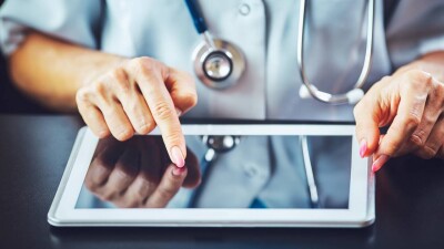 Электронды жеке медициналық кітапша қолданысқа енеді. Ол қандай деректерді қамтиды?