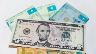 Доллардың бүгінгі бағамы – 472,24 теңге