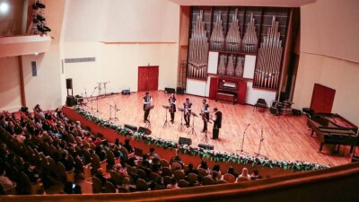Астана мен Алматыда 8 наурыз күні қыздар мен әйелдерді қайда апаруға болады?