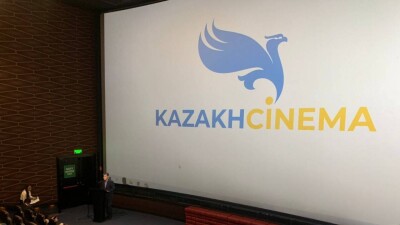 Жаңа жылға орай екі сыйақы. Ұлттық киноны қолдау орталығының басшысы жауап берді