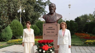 Тәжікстан астанасында ақын Абай Құнанбайұлының бюсті ашылды