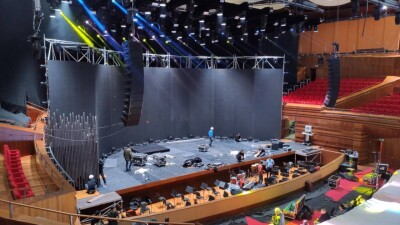 Қазақты қазақ қылып отырған "ұят" деген сөз – Мәмбетов театрының бас режиссері