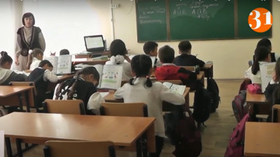 Жылуы жоқ мектептер: Семейде оқушылар сабақтан ерте қайтуға мәжбүр