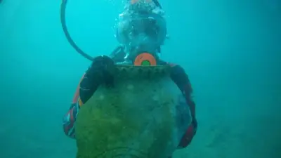 Қырғызстанда Ыстықкөл түбінен орта ғасырдағы мұсылман қорымы табылды