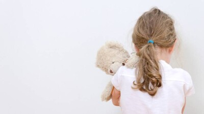 Елордада балабақшада 2 жасар сәбиді ұрды деген күдікпен тәрбиеші тергеліп жатыр