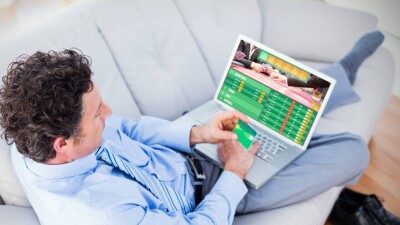Мәжіліс депутаты банкрот тұлғалардың букмекерге бәс тігуіне заңмен тыйым салуды ұсынды