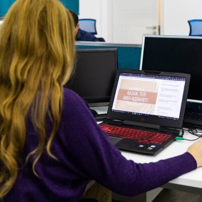 "Отандастар" қоры 8 елде тегін офлайн қазақ тілі курсын ұйымдастырады 