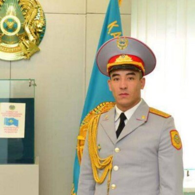 Михаил енді Мәди. Аға лейтенант не үшін атын өзгертті? 