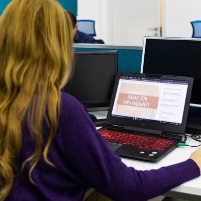 ЖОО бағдарламасына "Кәсіби қазақ тілі" пәнін енгізу жоспарланып отыр 