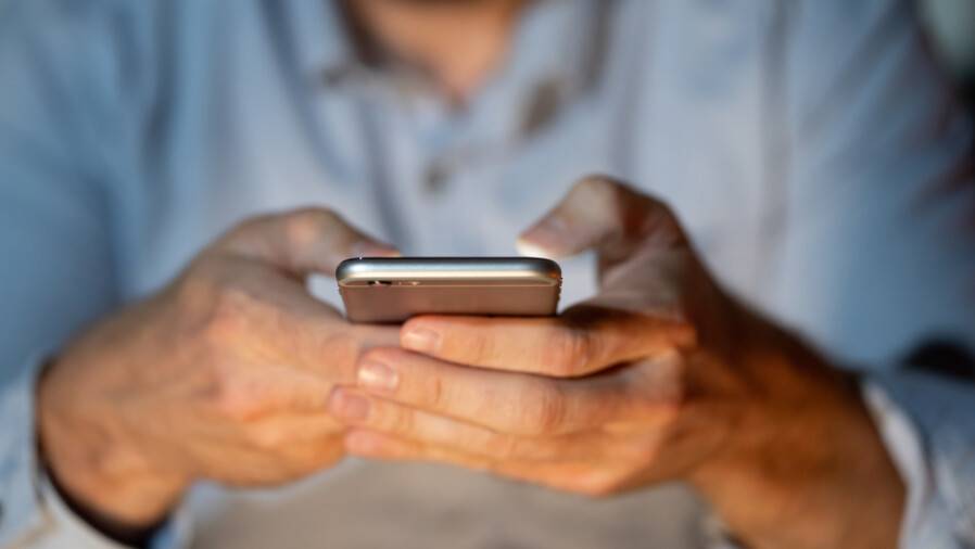 Смартфоныңызға хакер бұзып кіргенінің бес белгісі қандай?