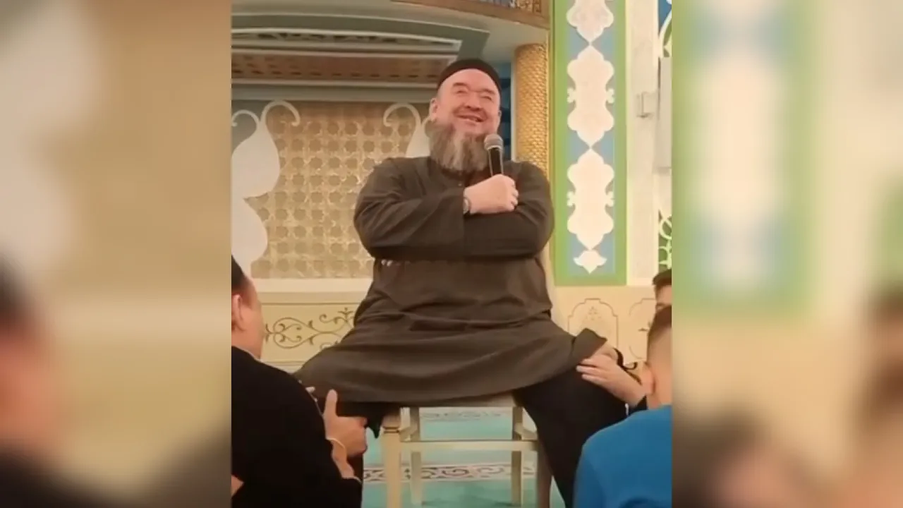 Әбдужаппар Сманов. Видеодан үзік кадр