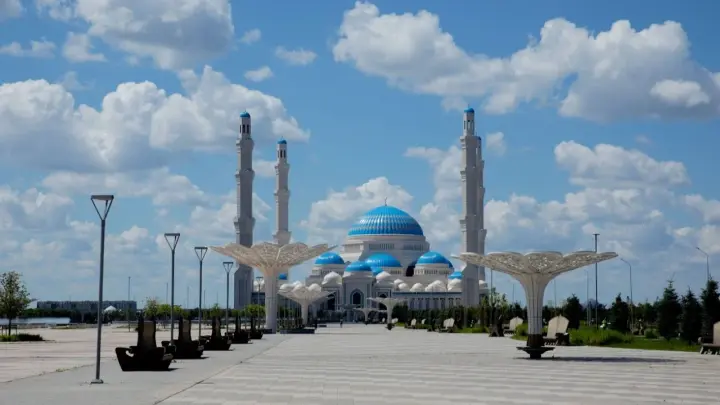 Республикалық бас мешітке "Нұрсұлтан мешіті" атауы берілді