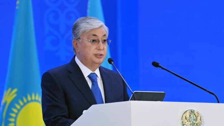 Тоқаев: Қазақ тілін пайдаланып, саяси ойындар жүргізудің қажеті жоқ