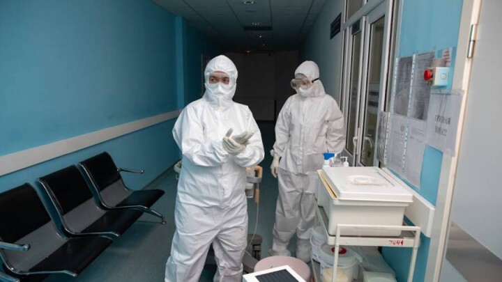 Дәрігерлердің орташа жалақысы 421 мың теңгеге жетті