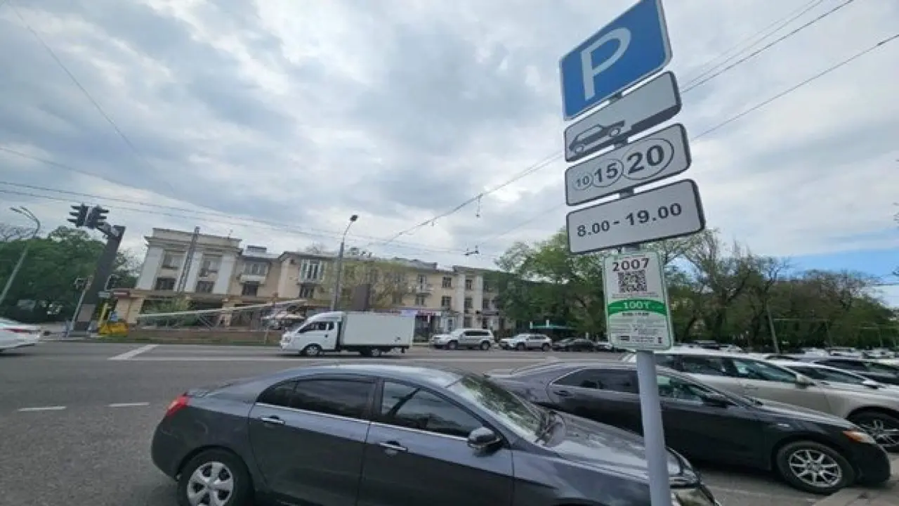 Төлем терминалы жоқ автотұрақтар: Жүргізушілер ақы төлей алмаса, кім кінәлі