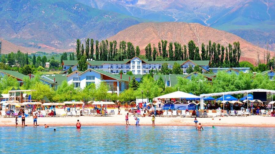 Сексуалды мобильді тақырыптар Дачадағы жалаңаш әйелдер тегін