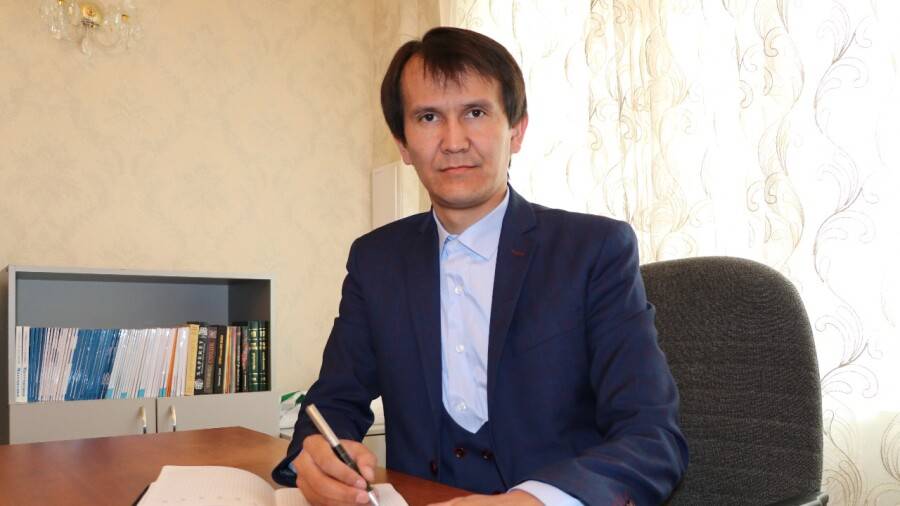 "Жартылай кітапхана, жартылай мұражай". Қазақ мектебінің ұлттық моделі қандай болуы тиіс?