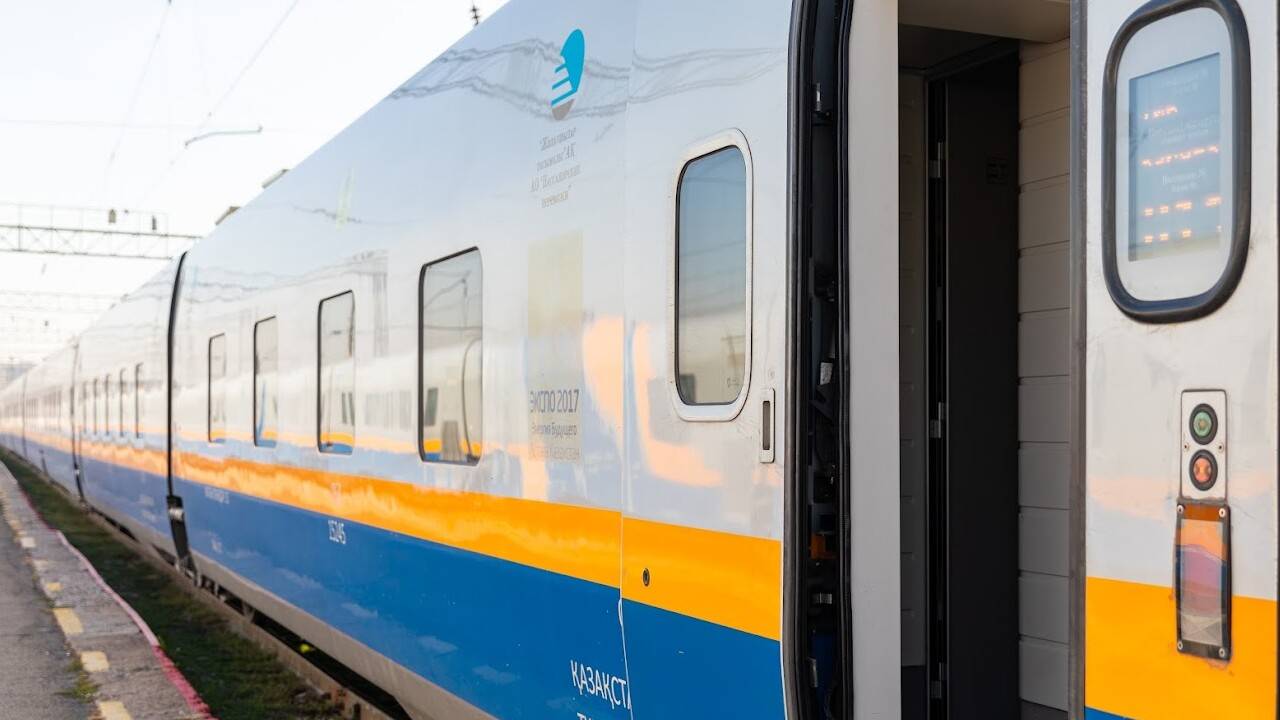 Наурыз мерекелеріне орай қосымша пойыздар жолға шығып, вагон саны артады