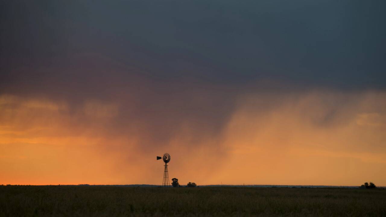 Қарағандыдағы дүлей дауыл салдарын жою үшін төтенше жағдай жарияланады