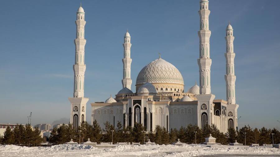 Намаз оқымай, ораза ұстау дұрыс па? Ауыз бекіту үшін білу тиіс 20 сұраққа жауап