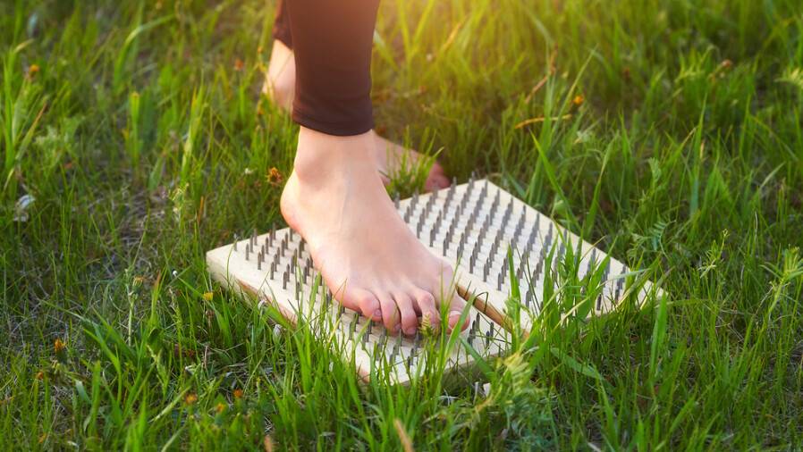 Сәнге айналған садху терапиясы. Шеге йогасы депрессиядан құтқара ма?
