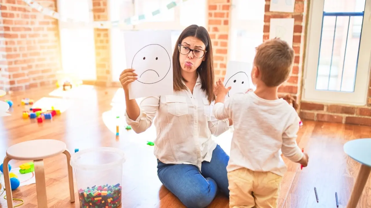 9 айда психологиялық қолдау орталықтары 23 мыңнан астам азаматқа көмек көрсетті