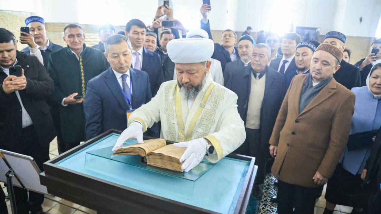 Кенесары ханның құраны Қожа Ахмет Ясауи кесенесіне қойылды