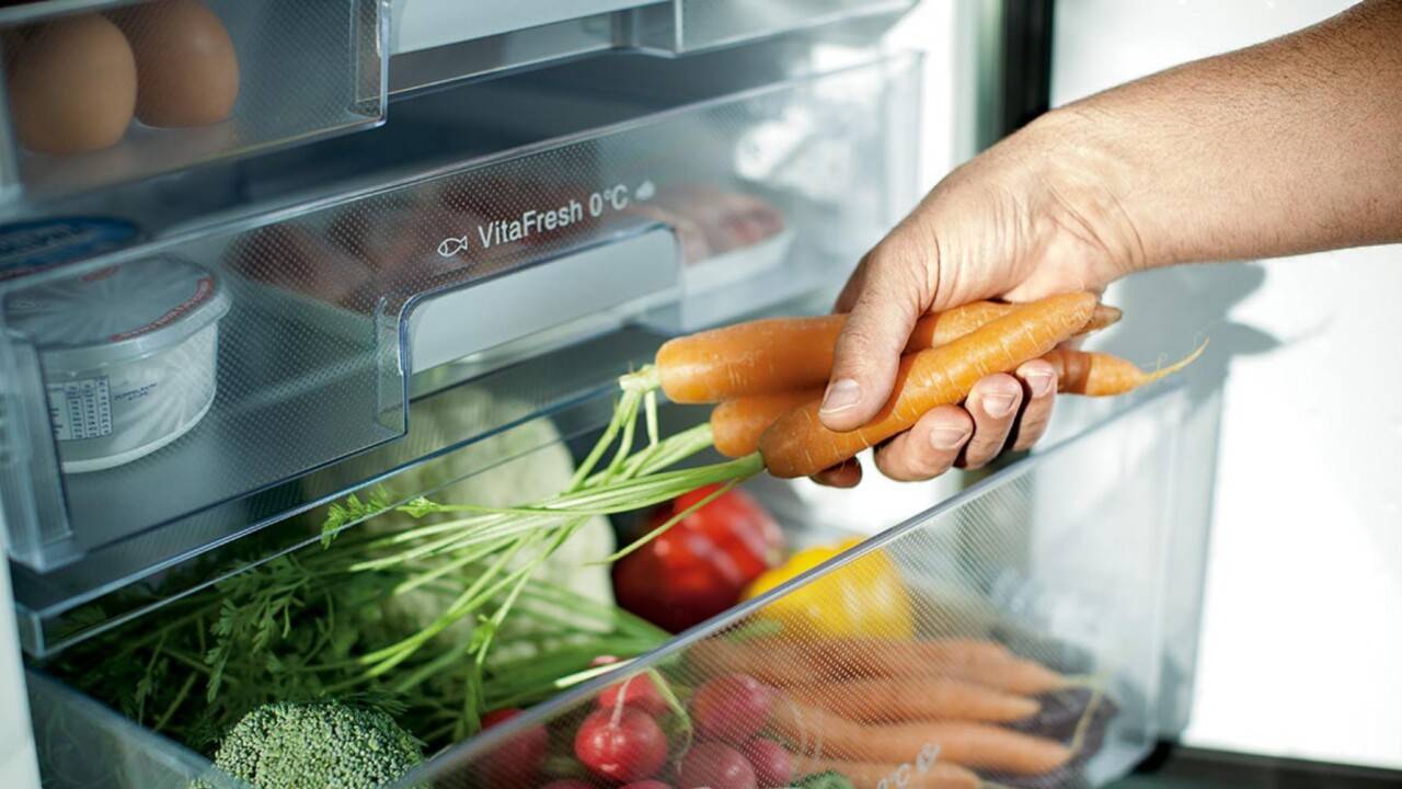 Жеміс пен көкөністі тоңазытқышта қалай сақтаған дұрыс?