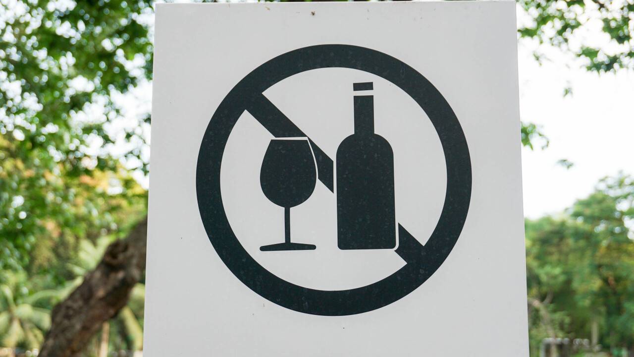 Түркістанда арақ-шарап сатпауды Ардақ Назаров ұсынды. Қала басшылығының жауабы қандай